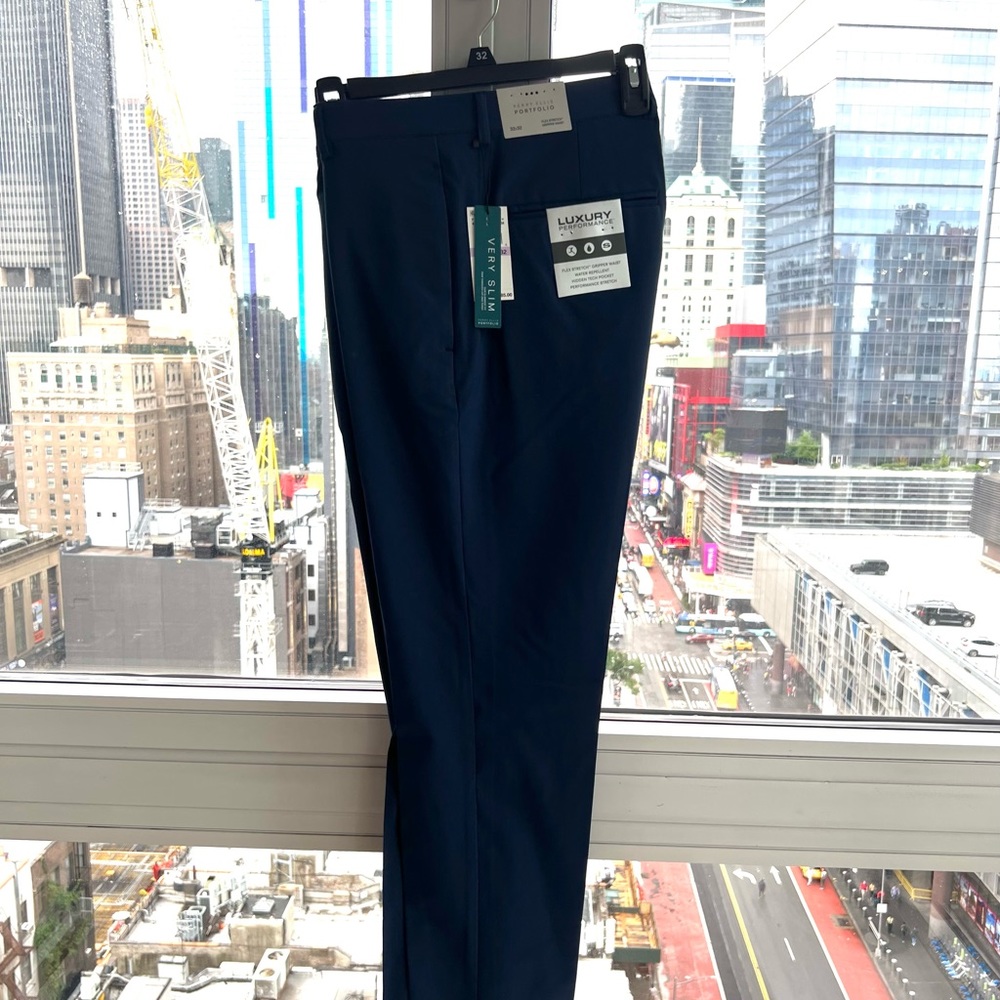 NWT‼️Perry Ellis Luxury Performance